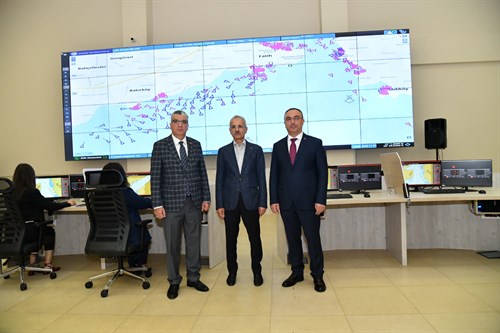 Ulaştırma ve Altyapı Bakanı Uraloğlu Ulusal Deniz Emniyeti Başkanlığı'nda İncelemelerde Bulundu